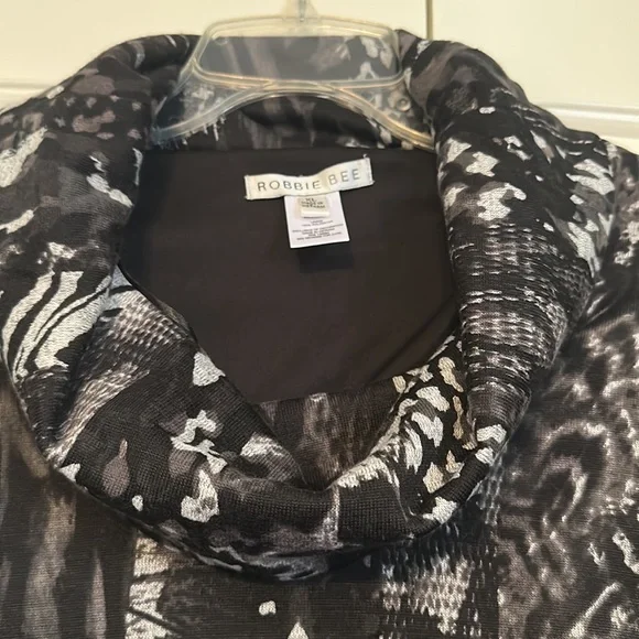 💖Robbie Bee black and white comfy sweater dress - Picture 5 of 7